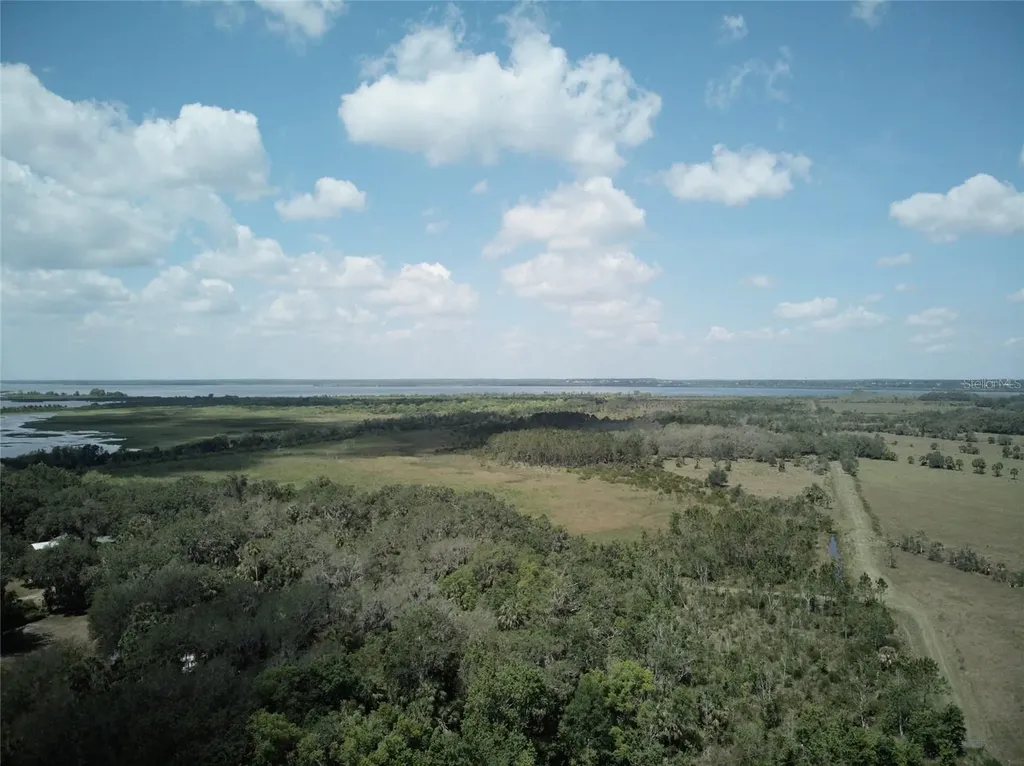 Emeralda Island Road Leesburg FL 34788
