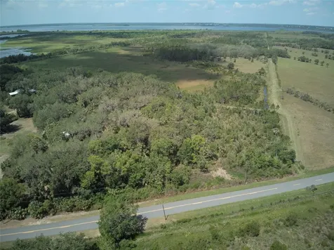 Emeralda Island Road Leesburg FL 34788