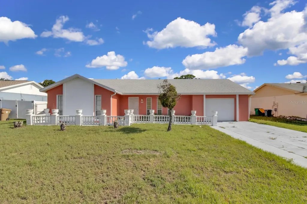 572 Floral Drive Kissimmee FL 34743