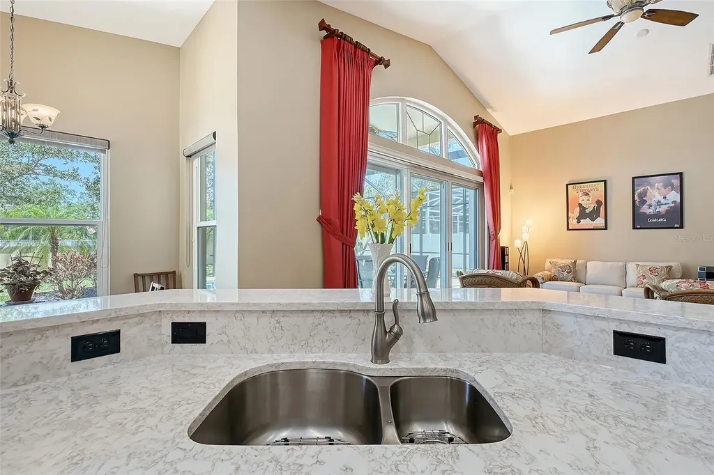 6605 38th Lane E Sarasota FL 34243