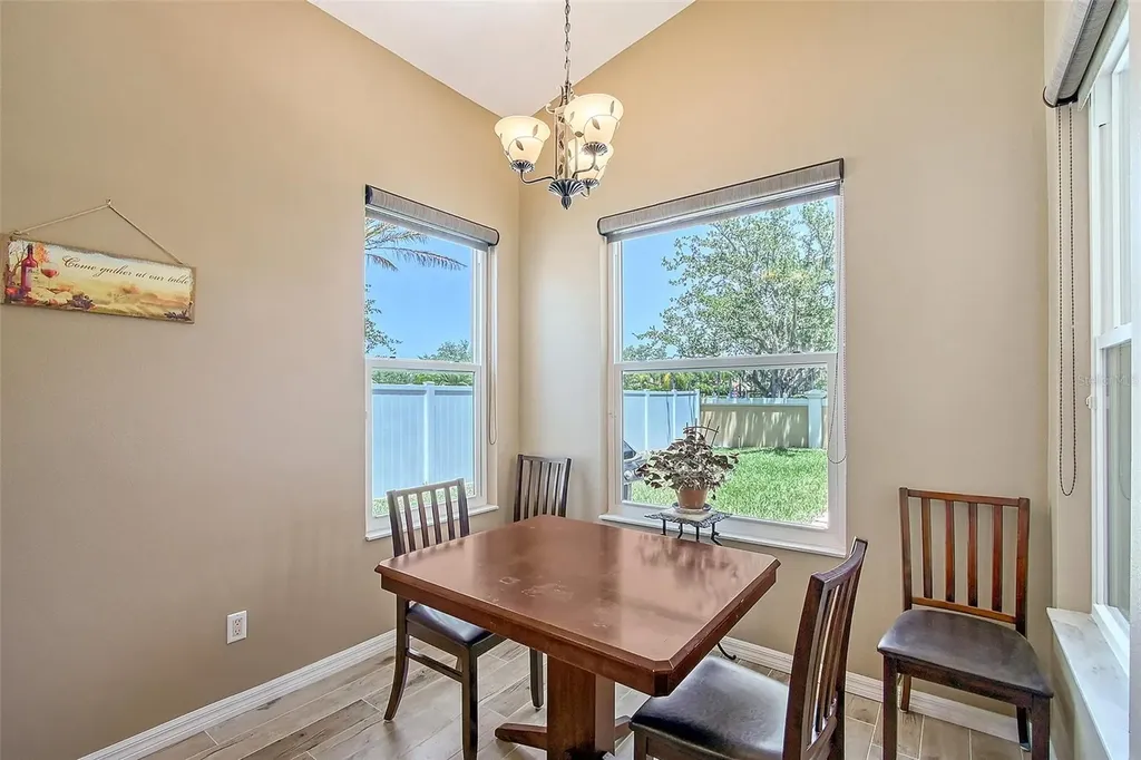 6605 38th Lane E Sarasota FL 34243