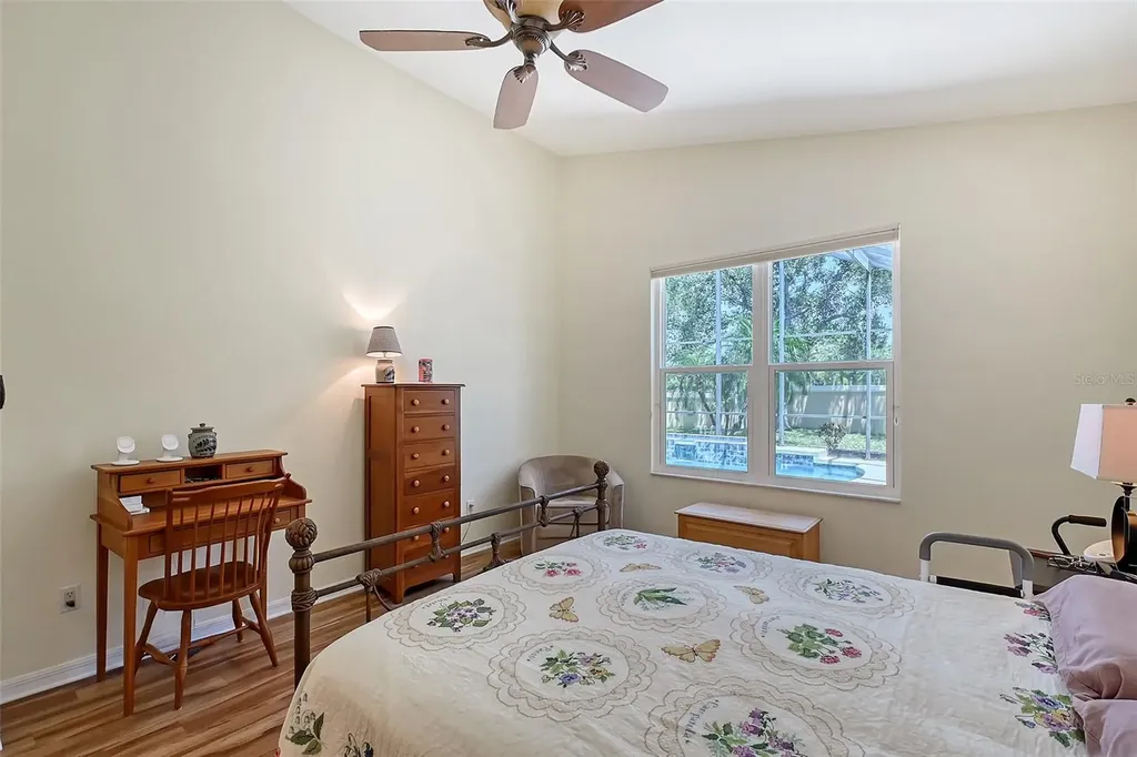 6605 38th Lane E Sarasota FL 34243