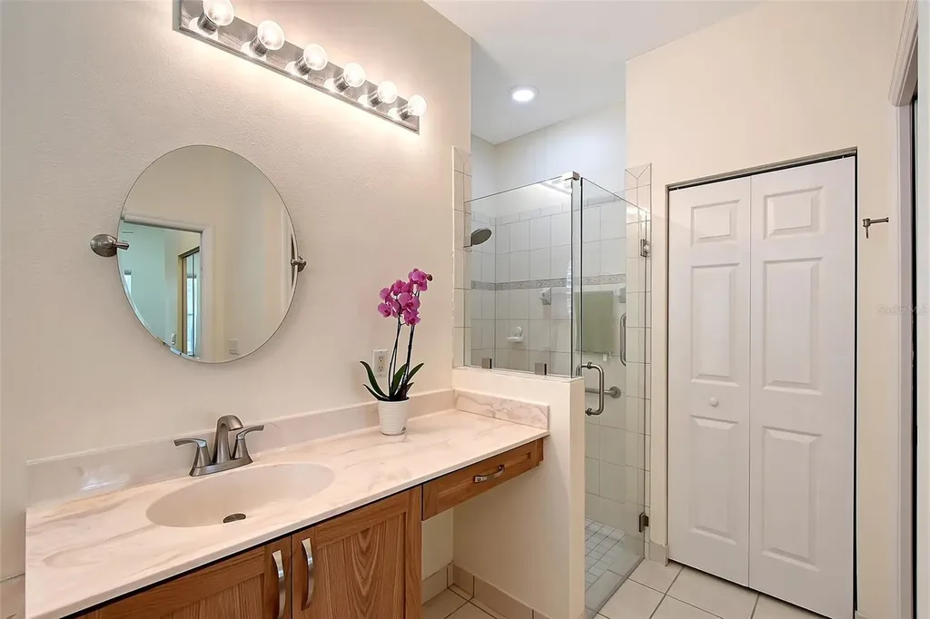 6605 38th Lane E Sarasota FL 34243