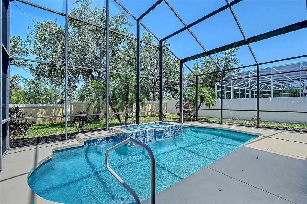 6605 38th Lane E Sarasota FL 34243