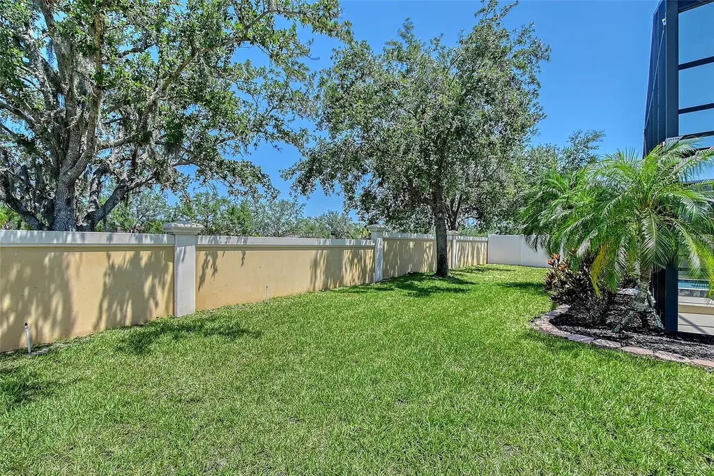 6605 38th Lane E Sarasota FL 34243