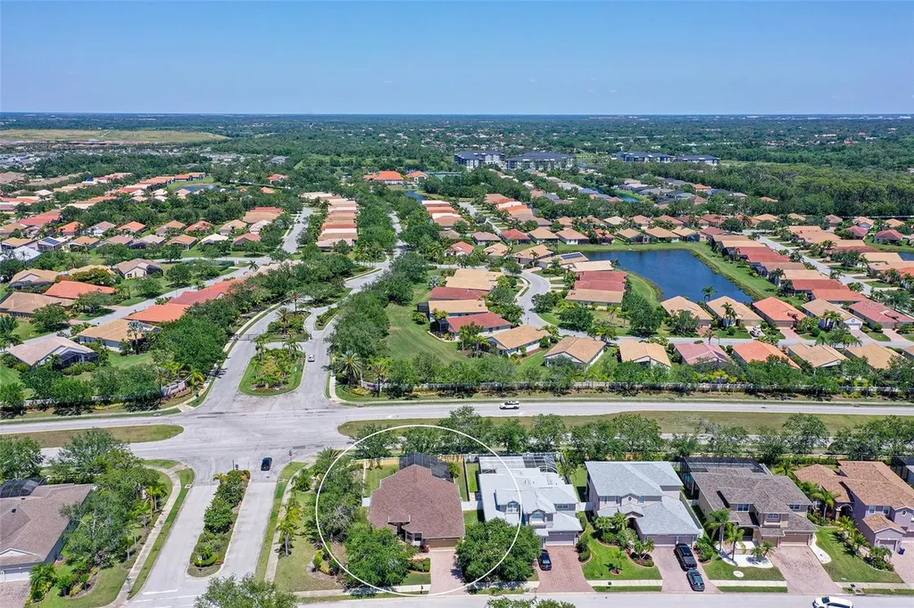 6605 38th Lane E Sarasota FL 34243