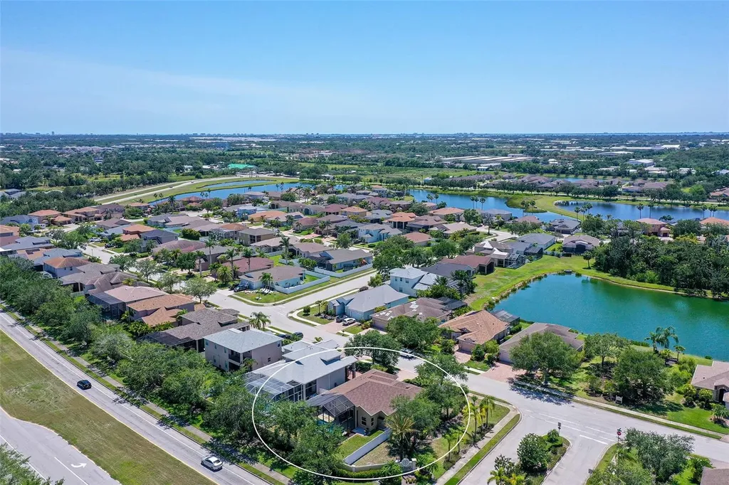 6605 38th Lane E Sarasota FL 34243