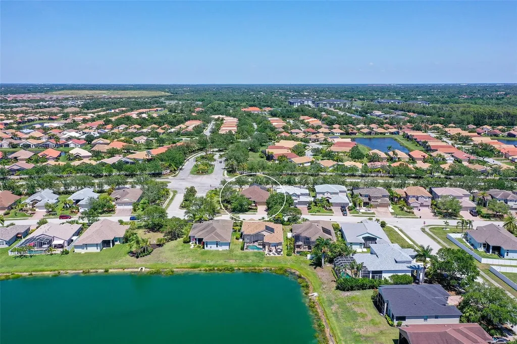 6605 38th Lane E Sarasota FL 34243