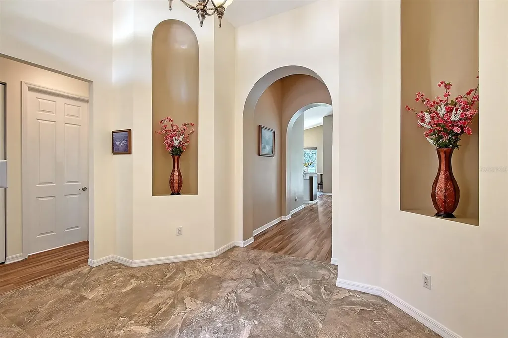 6605 38th Lane E Sarasota FL 34243