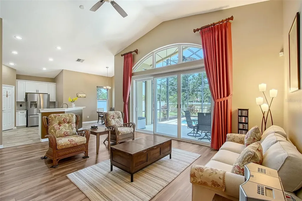 6605 38th Lane E Sarasota FL 34243