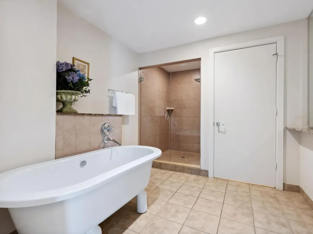 6512 Midnight Pass Road Sarasota FL 34242