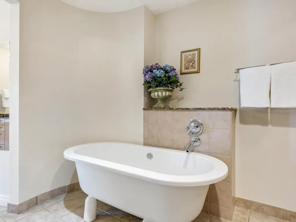 6512 Midnight Pass Road Sarasota FL 34242