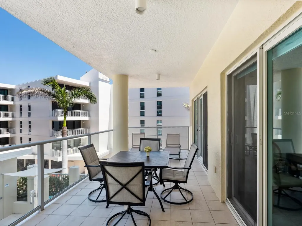 6512 Midnight Pass Road Sarasota FL 34242