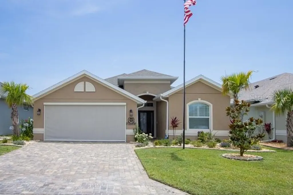 37 Lagoon Way Palm Coast FL 32137