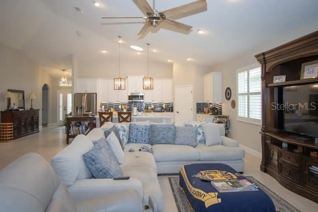 37 Lagoon Way Palm Coast FL 32137