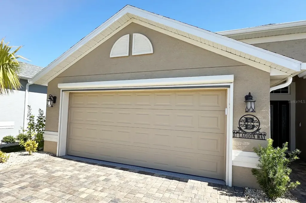 37 Lagoon Way Palm Coast FL 32137