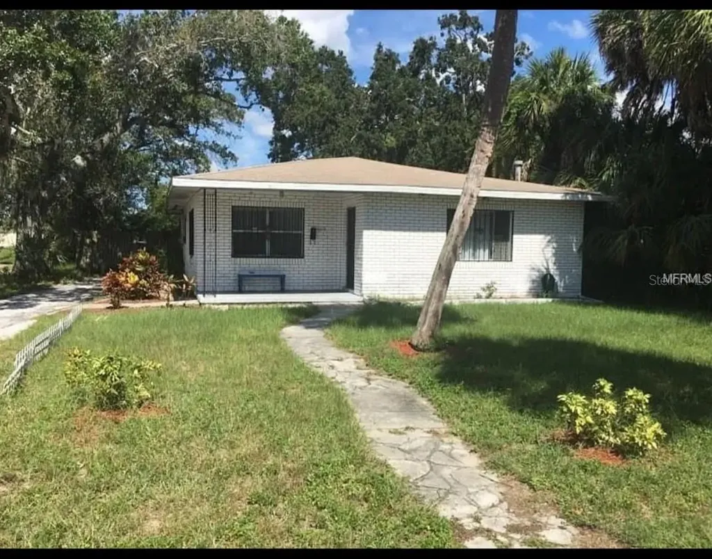 4819 21st Avenue S St Petersburg FL 33711