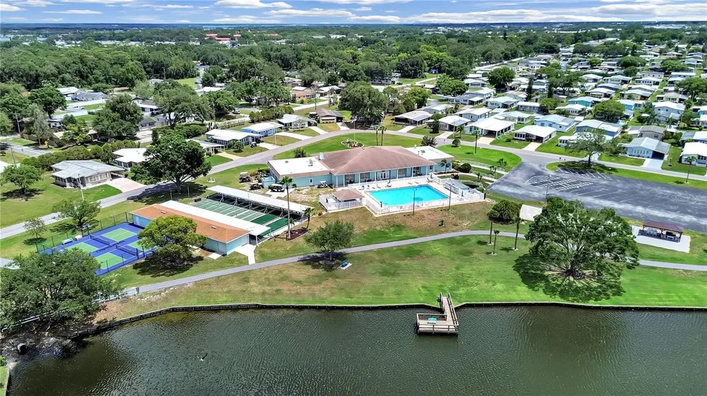 4859 Foxwood Boulevard Lakeland FL 33810