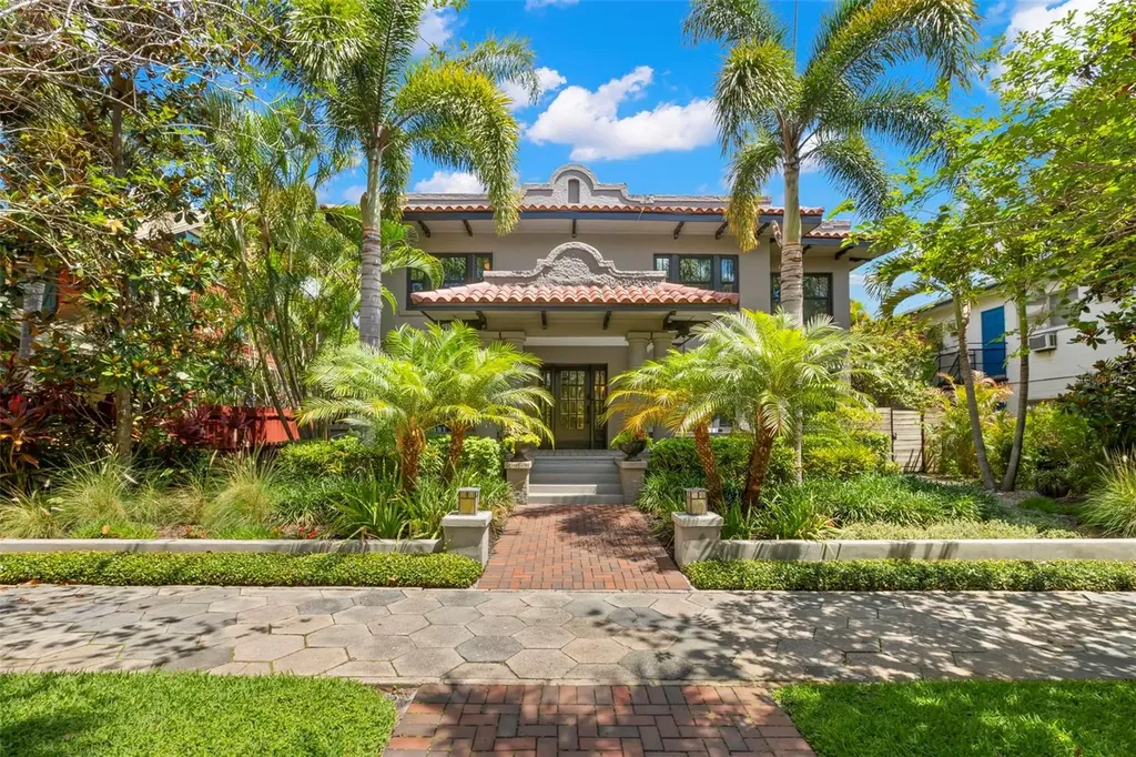 345 8th Avenue NE St Petersburg FL 33701
