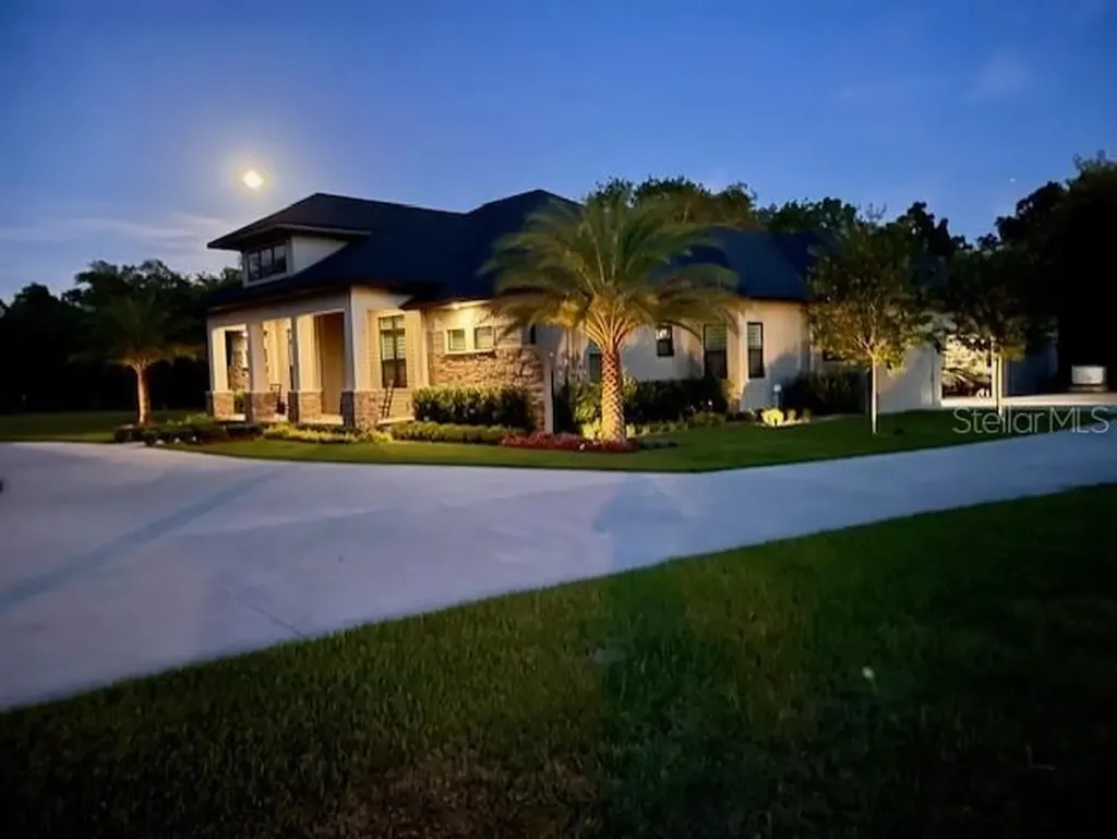 2015 Spruce Creek Circle W Port Orange FL 32128