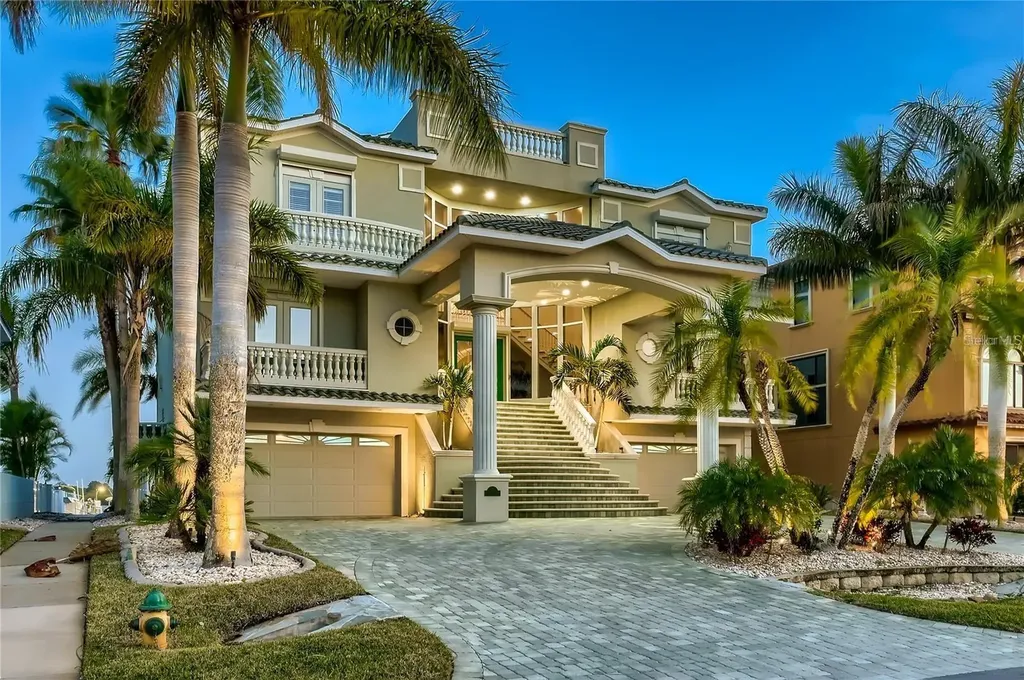 4348 Harborpointe Drive Port Richey FL 34668