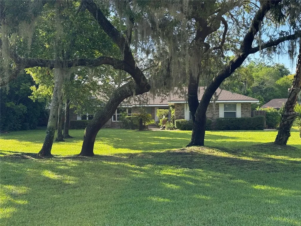 547 Cleo Lane Deltona FL 32738