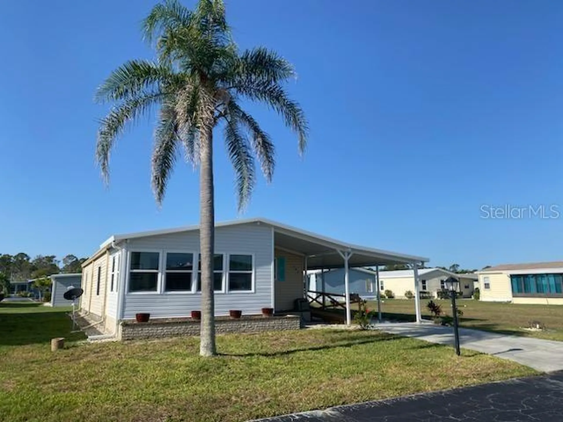 707 Del Luna Drive North Port FL 34287