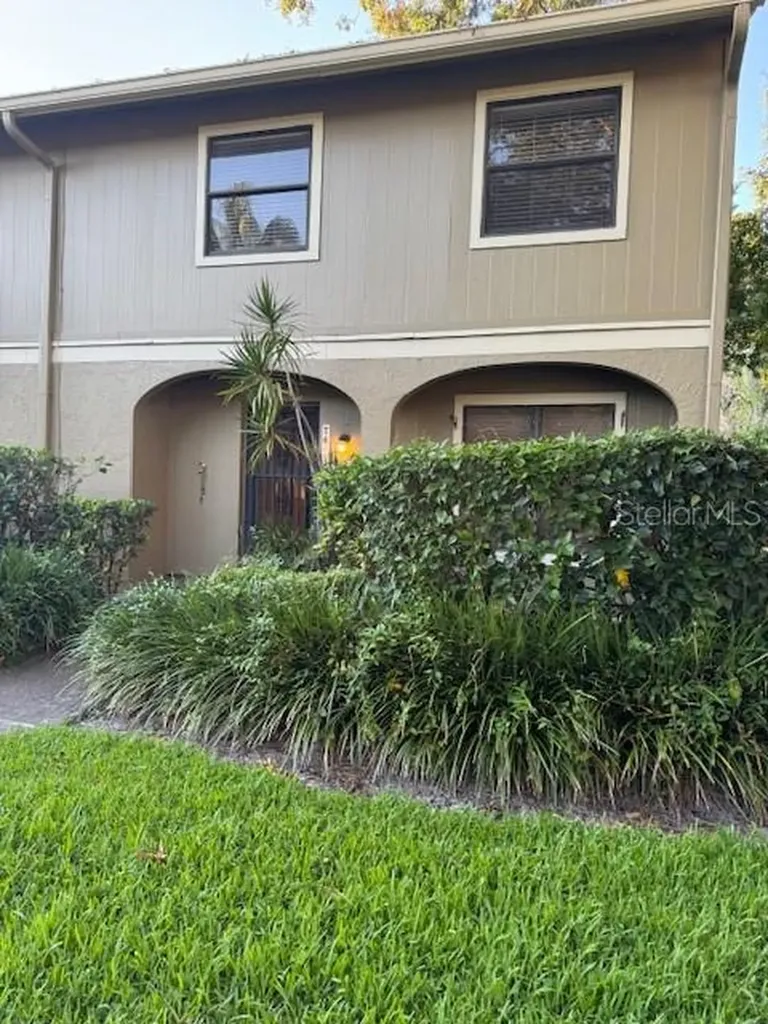 7601 W Deleon Court Tampa FL 33615