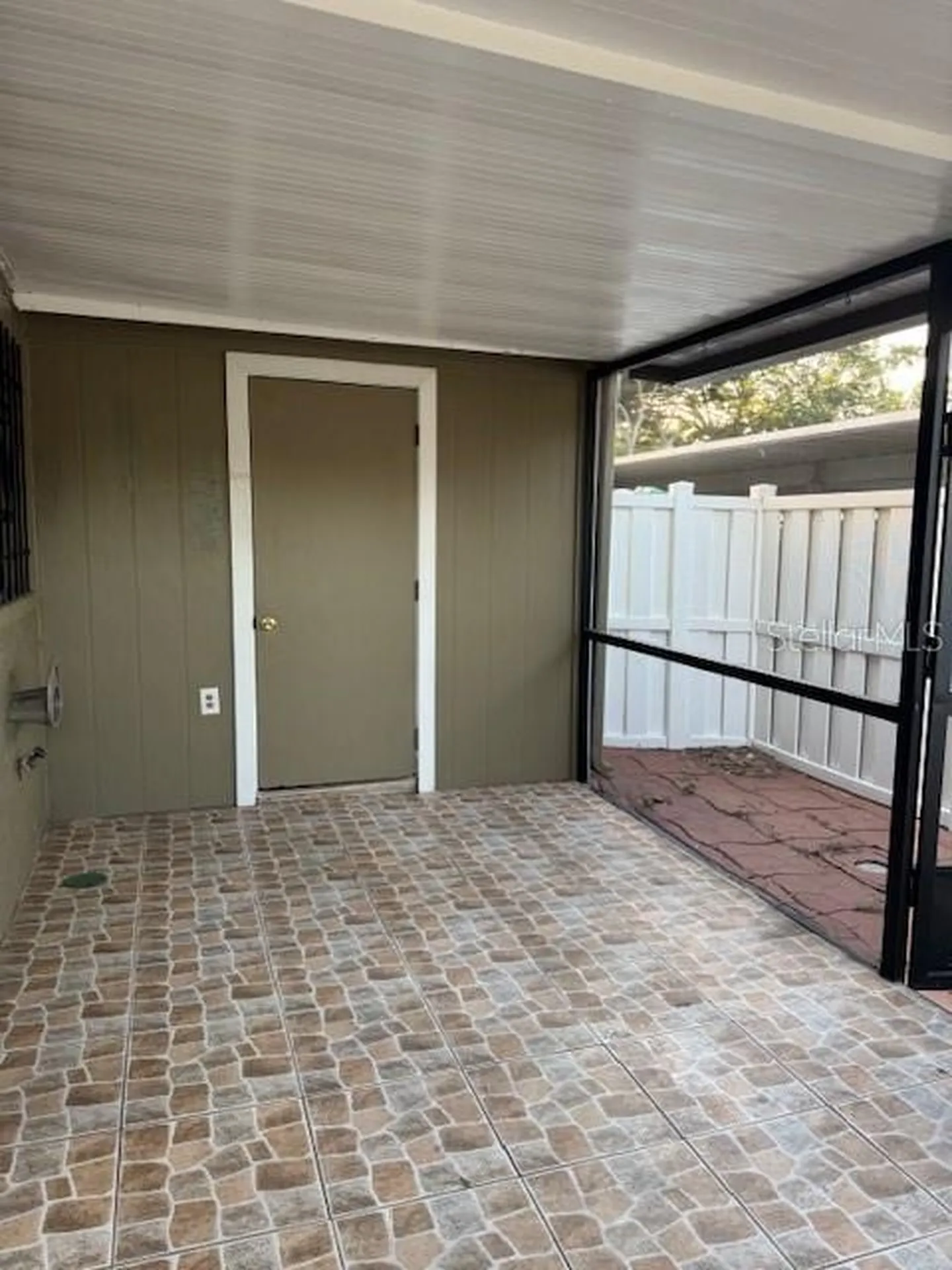 7601 W Deleon Court Tampa FL 33615