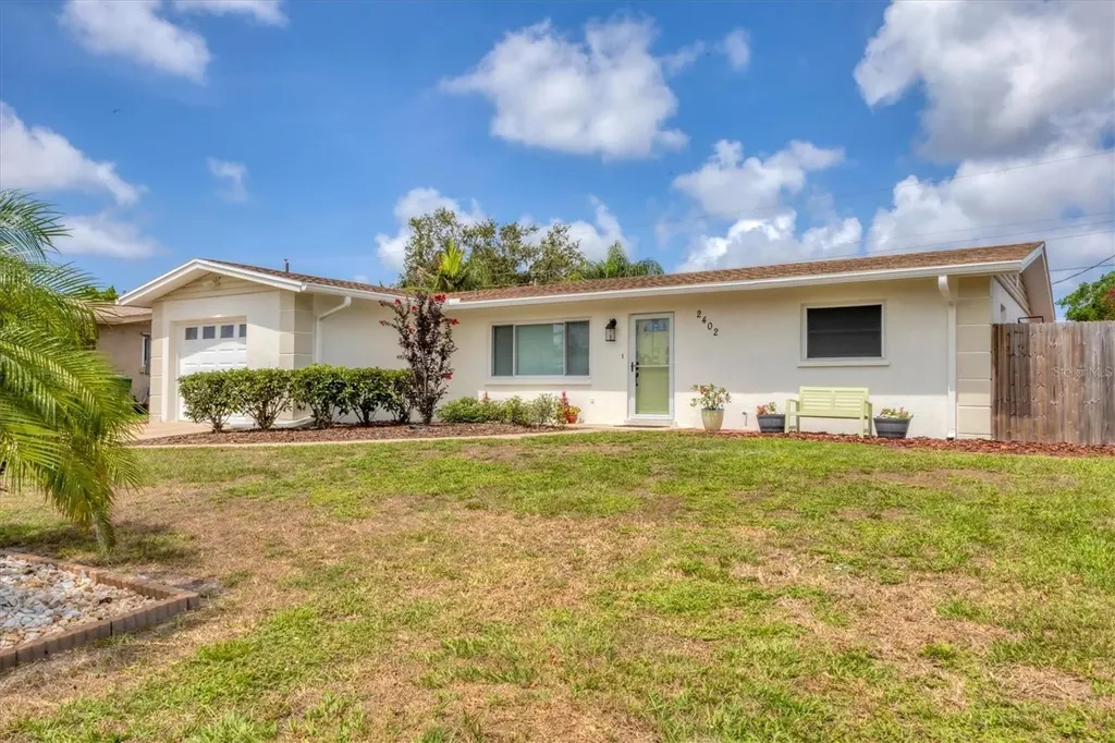 2402 33rd Street W Bradenton FL 34205
