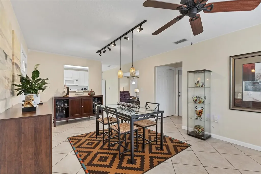 2402 33rd Street W Bradenton FL 34205