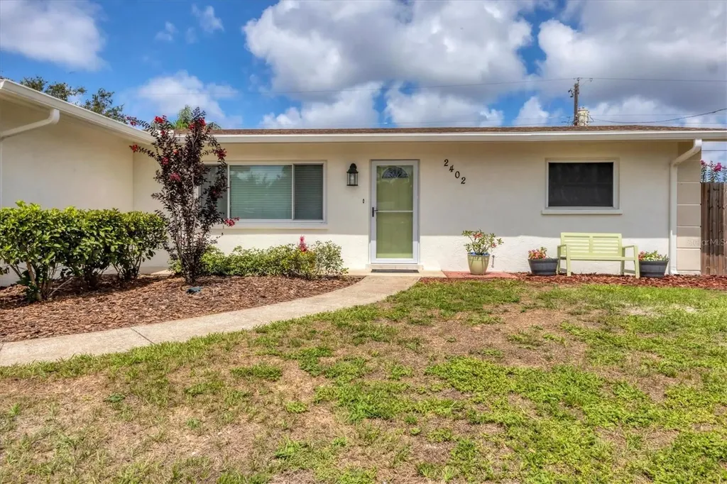 2402 33rd Street W Bradenton FL 34205