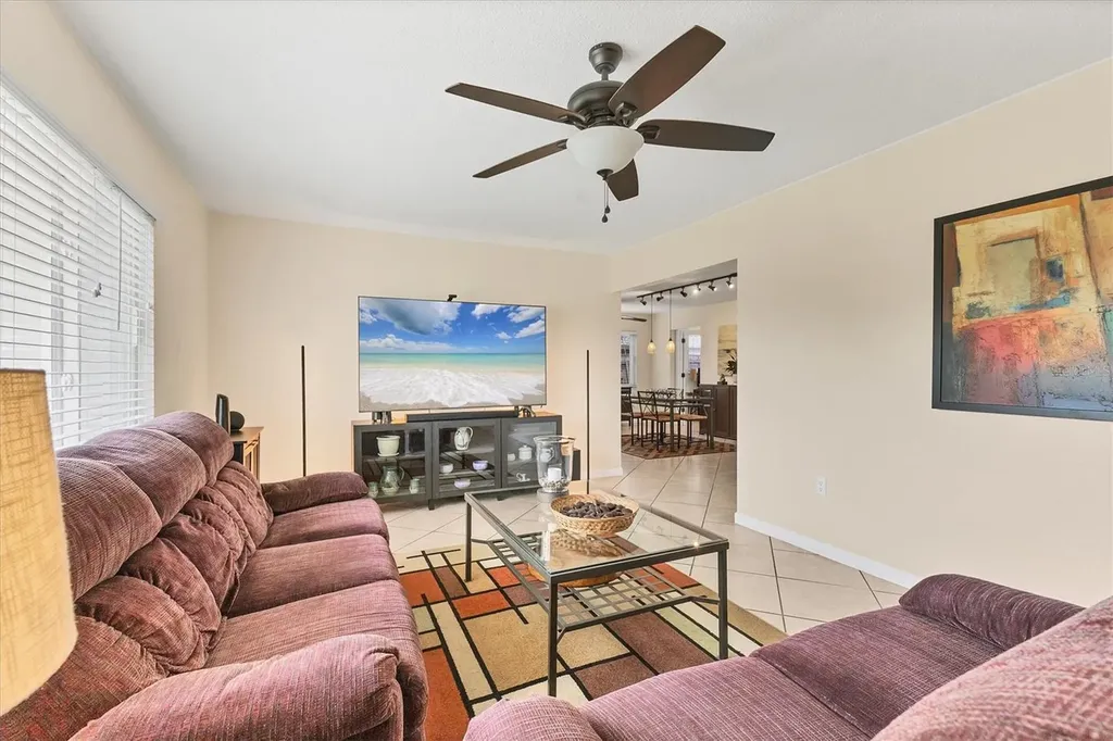2402 33rd Street W Bradenton FL 34205