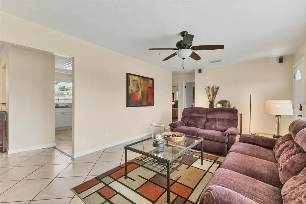 2402 33rd Street W Bradenton FL 34205