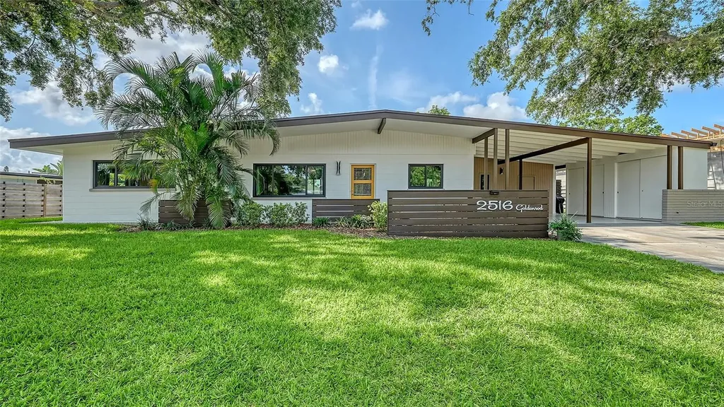 2516 Goldenrod Street Sarasota FL 34239