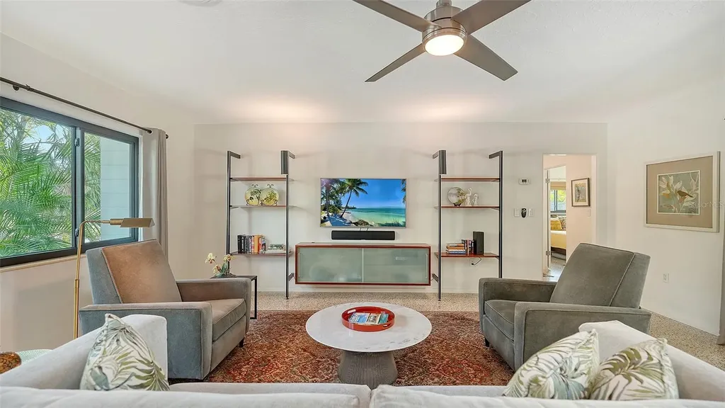2516 Goldenrod Street Sarasota FL 34239
