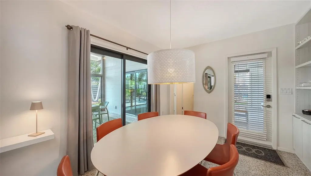 2516 Goldenrod Street Sarasota FL 34239