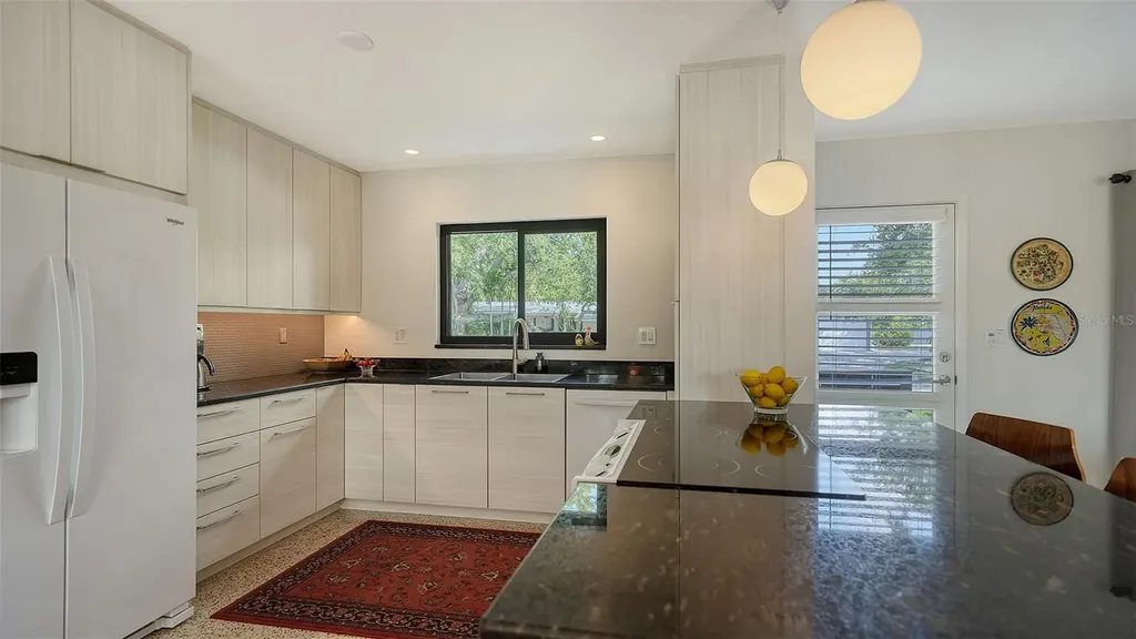 2516 Goldenrod Street Sarasota FL 34239