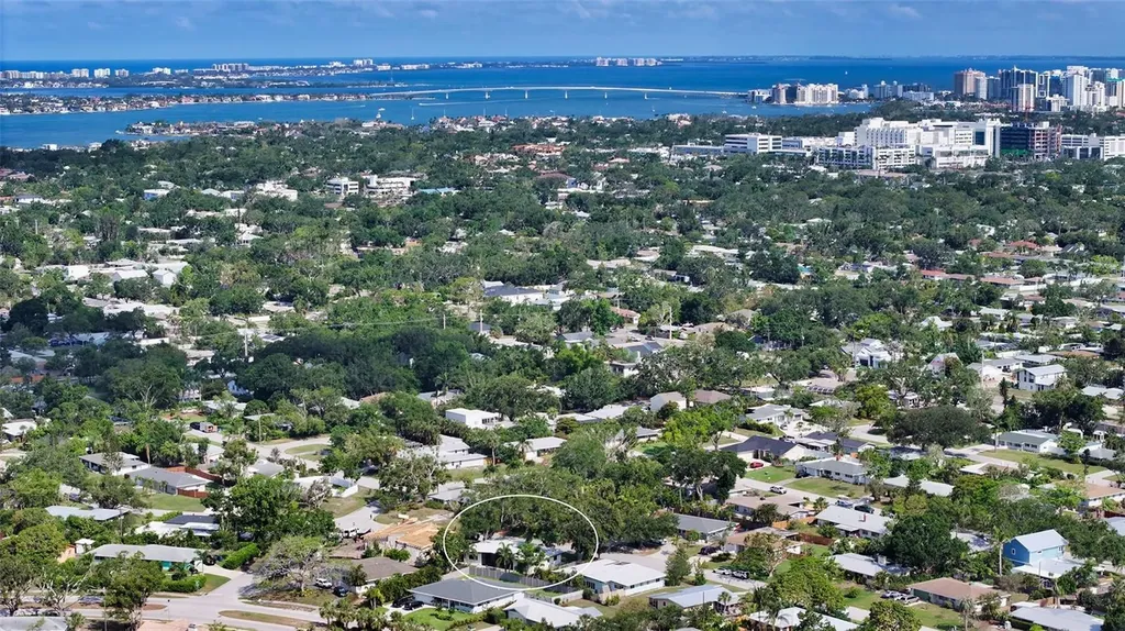 2516 Goldenrod Street Sarasota FL 34239