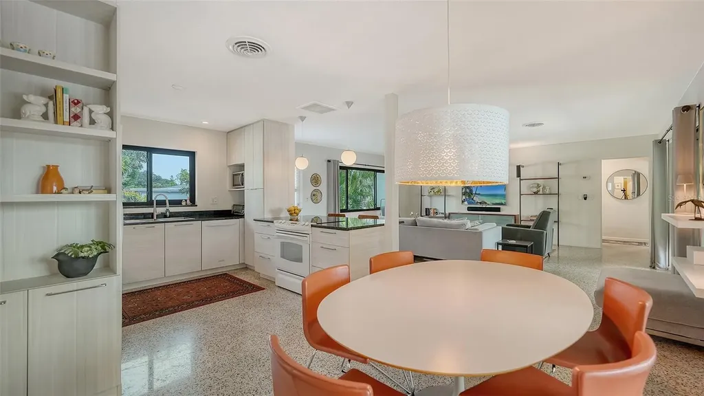 2516 Goldenrod Street Sarasota FL 34239