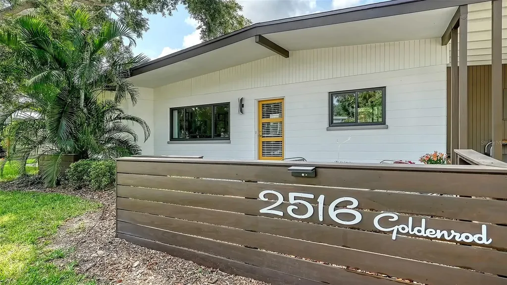 2516 Goldenrod Street Sarasota FL 34239