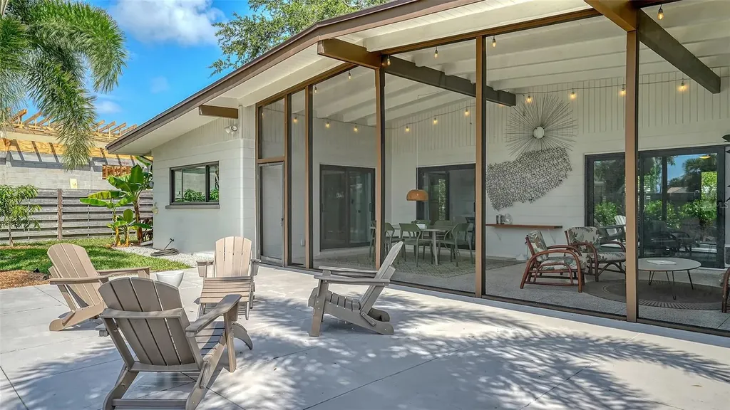 2516 Goldenrod Street Sarasota FL 34239