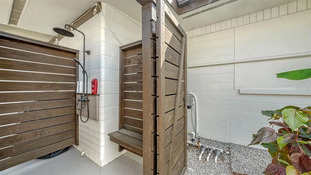 2516 Goldenrod Street Sarasota FL 34239
