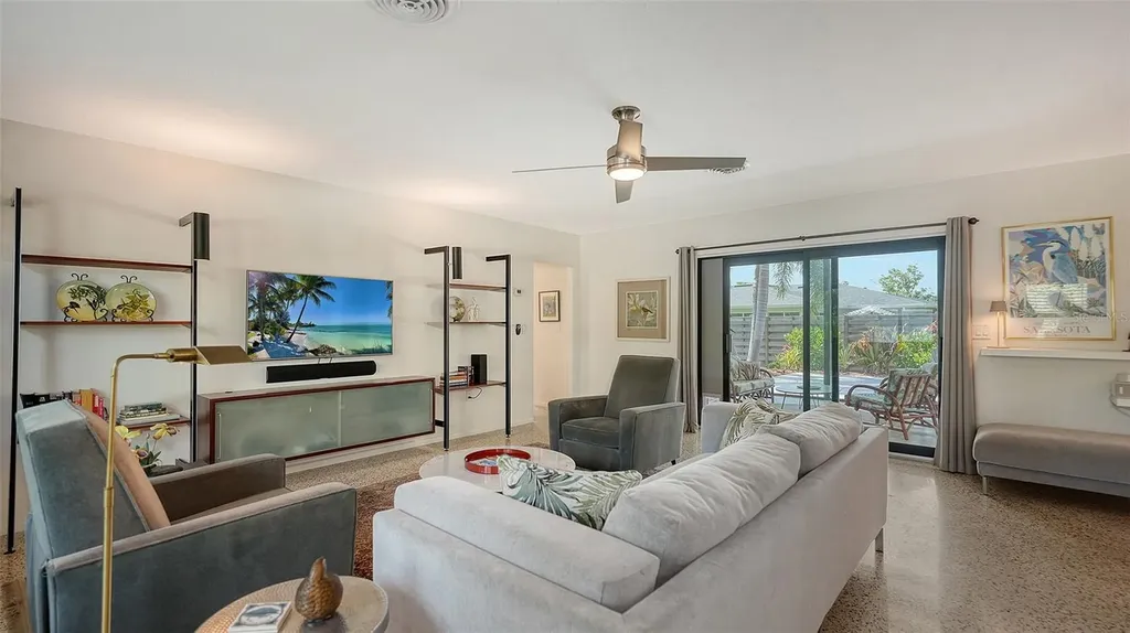 2516 Goldenrod Street Sarasota FL 34239