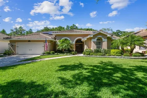 5027 Cross Pointe Drive Oldsmar FL 34677