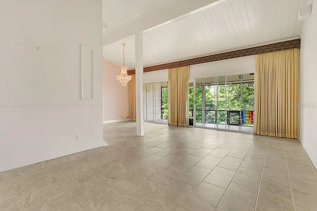 200 Maitland Avenue Altamonte Springs FL 32701