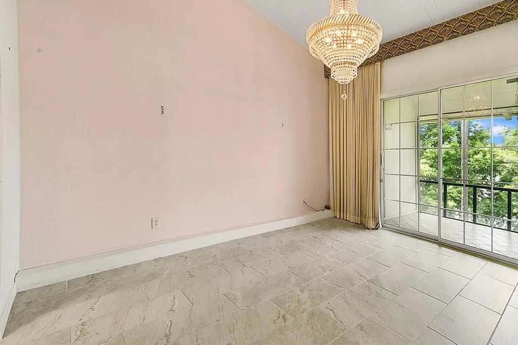 200 Maitland Avenue Altamonte Springs FL 32701
