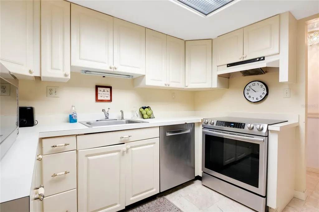 200 Maitland Avenue Altamonte Springs FL 32701