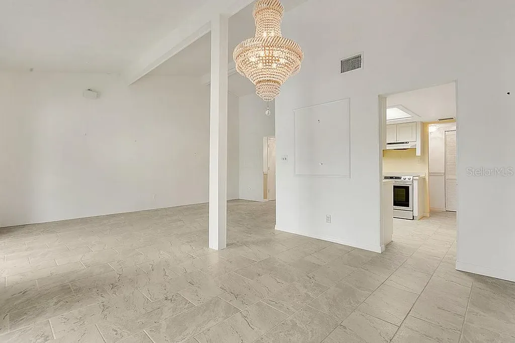 200 Maitland Avenue Altamonte Springs FL 32701