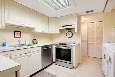 200 Maitland Avenue Altamonte Springs FL 32701